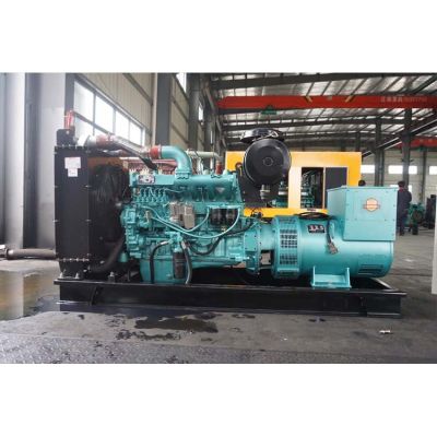 200kw東方紅柴油發(fā)電機組-東方紅6缸柴油機LR6H4L-DA柴油發(fā)電機組,缸徑/行程：120/130mm,柴油發(fā)電機組水冷發(fā)動(dòng)機功率206KW,柴油發(fā)電機組配套馬拉松斯坦福發(fā)電機。廠(chǎng)價(jià)直銷(xiāo)歡迎選購：13773399855。