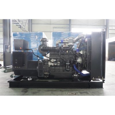 150kw乾能柴油發(fā)電機組-乾能6缸柴油機QN8D250D2柴油發(fā)電機組,缸徑/行程：114/135mm,柴油發(fā)電機組水冷發(fā)動(dòng)機功率185KW,柴油發(fā)電機組配套馬拉松斯坦福發(fā)電機。廠(chǎng)價(jià)直銷(xiāo)歡迎選購：13773399855。