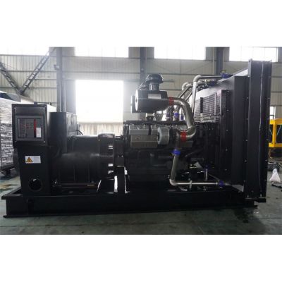 900kw卡得城仕柴油發(fā)電機組-卡得城仕12缸柴油機KD28H960柴油發(fā)電機組,缸徑/行程：138/165mm,柴油發(fā)電機組水冷發(fā)動(dòng)機功率960KW,柴油發(fā)電機組配套馬拉松斯坦福發(fā)電機。廠(chǎng)價(jià)直銷(xiāo)歡迎選購：13773399855。