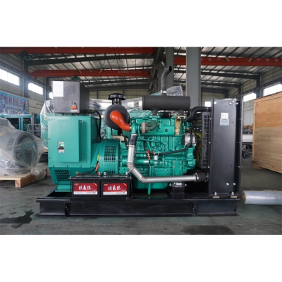 80KW玉柴柴油發(fā)電機組-玉柴4缸柴油機YCD4Y33H6-135,柴油發(fā)電機組缸徑/行程：105/125mm,柴油發(fā)電機組水冷發(fā)動(dòng)機功率99KW,柴油發(fā)電機組配套馬拉松斯坦福發(fā)電機。廠(chǎng)價(jià)直銷(xiāo)歡迎選購：13773399855。